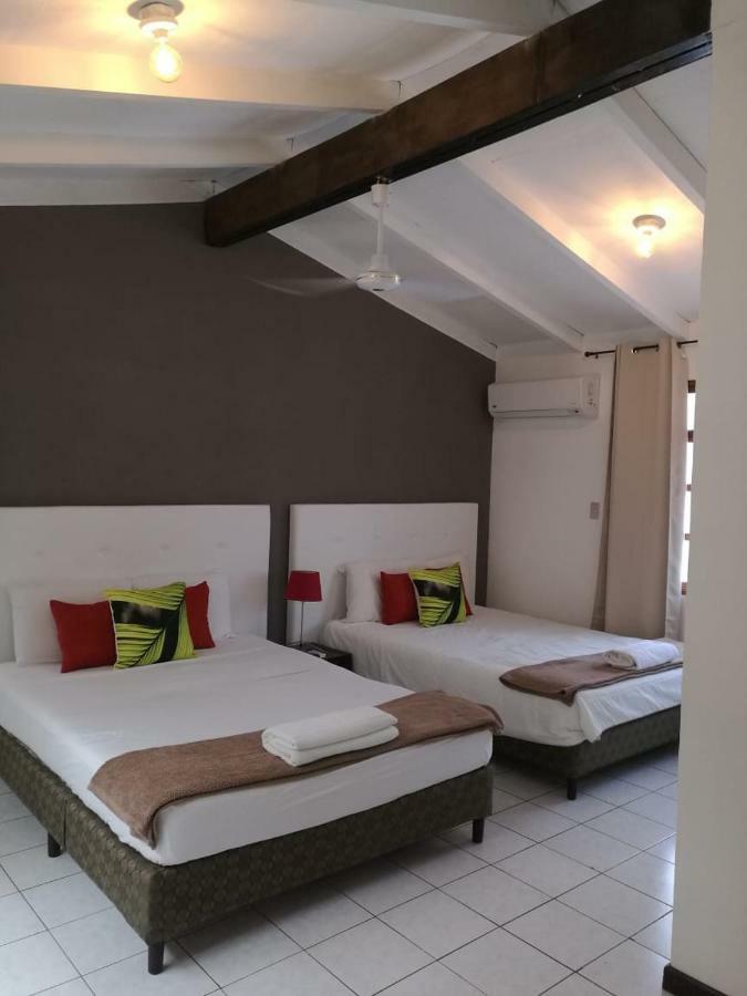 Boutique Valverde Santa Elena 3*
